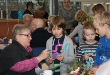 CBS de Wendakker viert Kerst met bewoners Driezorg