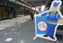 Fietsendiefstal bij winkelcentrum