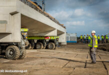 Tunneldek station Stadshagen op zijn plek (foto’s)