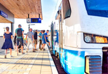 Eerste trein stopt in Stadshagen