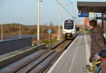 Veel reizigers op station Stadshagen