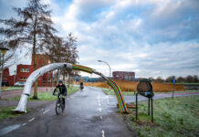 Politie zoekt vrachtwagentje na beschadiging ‘Boog’