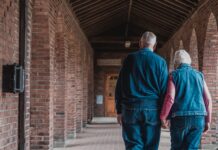 Doorlopende Mantelzorg tijdens de feestdagen: zo regelt u hulp in Zwolle