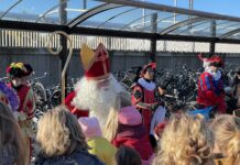 Stralende intocht van Sinterklaas in Stadshagen