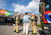Brand op dak BubbelsBewegen, gebouw en kinderopvang ontruimd