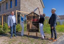 Nieuwe bewoners vieren oplevering van 40 duurzame woningen in Stadshagen