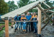 Nieuwe schuur voor dierenweide Kakel & Co dankzij vrijwilligers