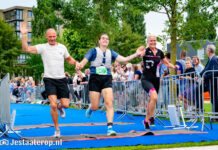 Duizend deelnemers genieten van Triathlon Zwolle (fotoreportage)