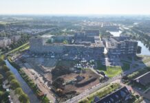 Van school en informatiecentrum tot bouwput: bouwrijp maken winkelcentrum op stoom