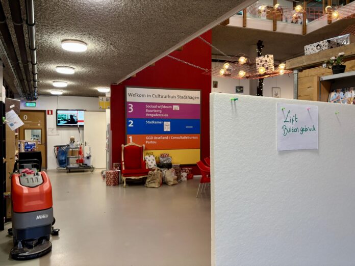 Lift Cultuurhuis defect: bovenverdieping voorlopig alleen per trap bereikbaar