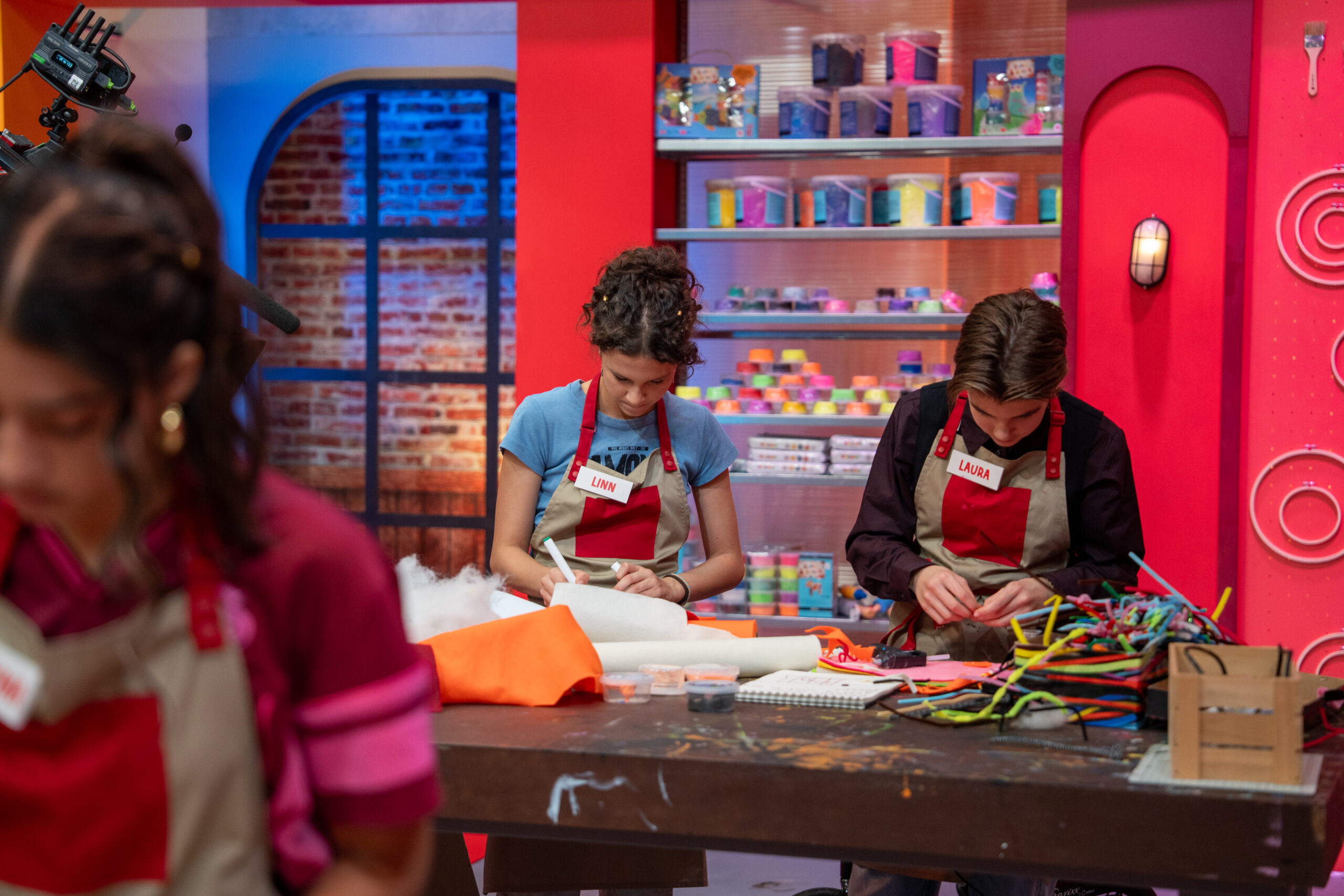 Linn (13) uit Stadshagen schittert in tv-programma Super Surprise