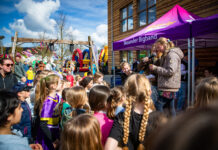 Tienjarig De Boxem viert zonnig jubileum