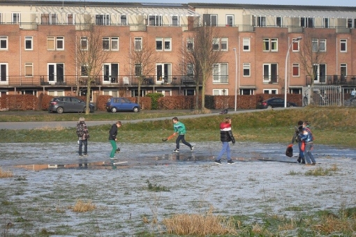 Wanneer kan Stadshagen schaatsen? (foto’s)